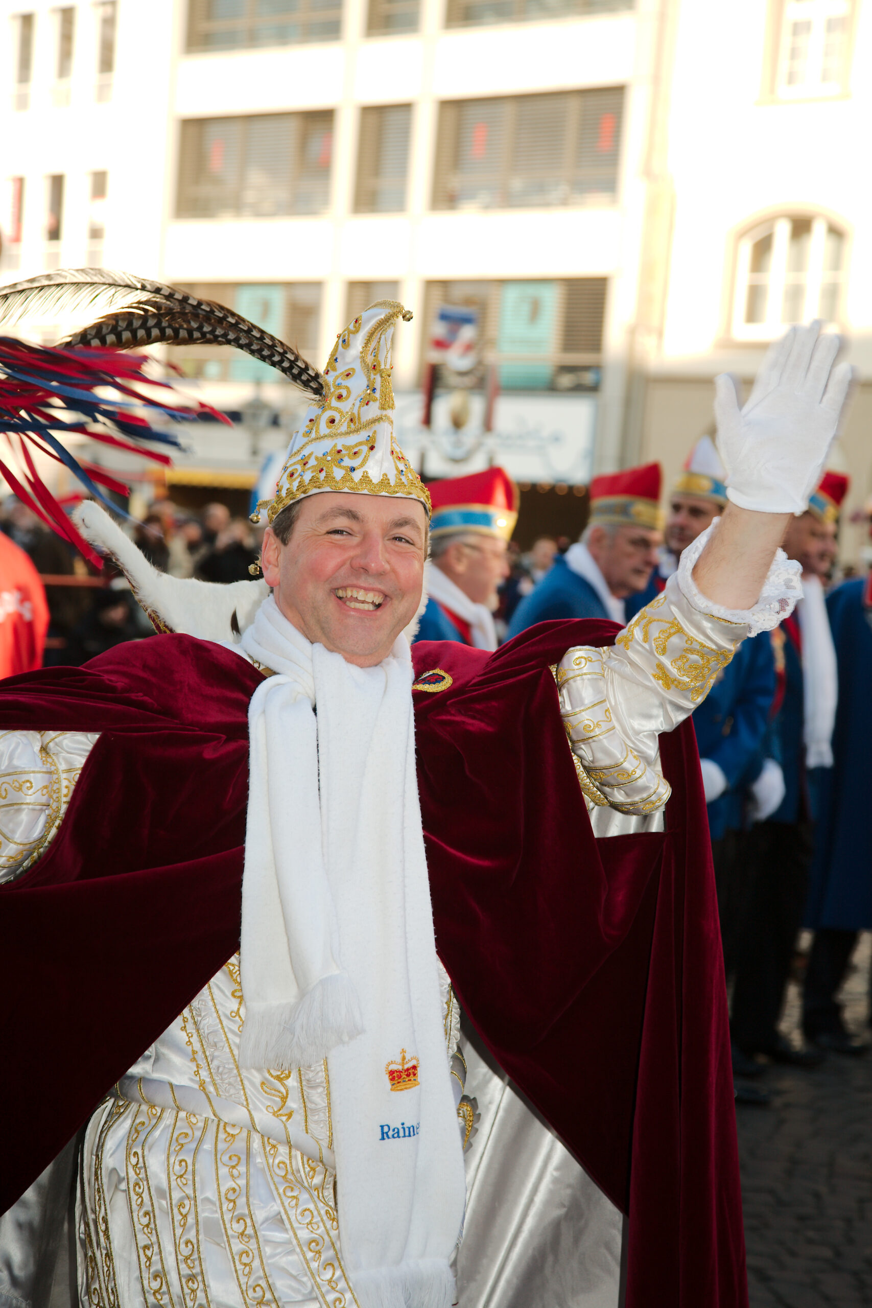 Karneval am Rhein 2027: Termine, Züge und Tipps für Köln, Düsseldorf, Bonn und Mainz